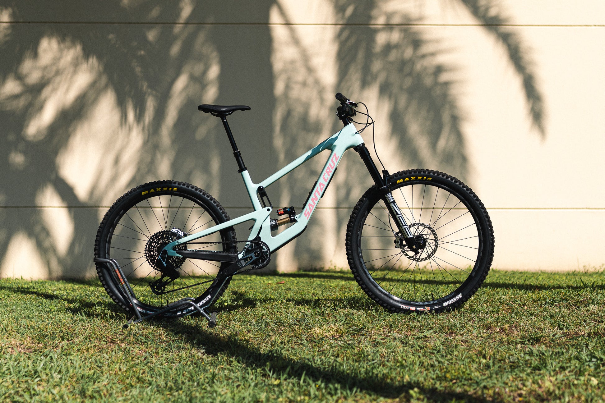Santa Cruz Nomad cc xo axs