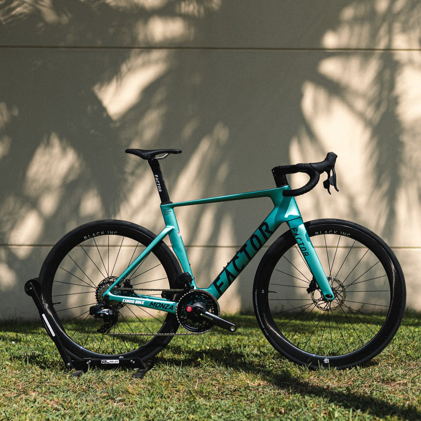 Factor Monza Force axs