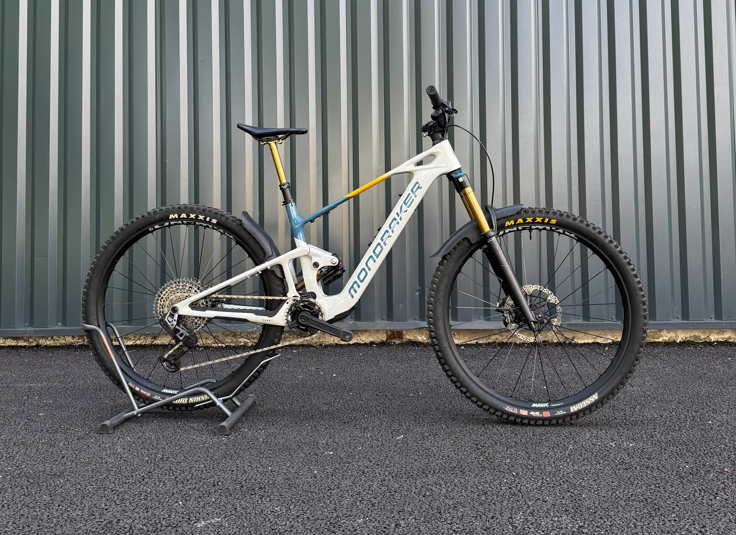 Mondraker Neat RR 2024
