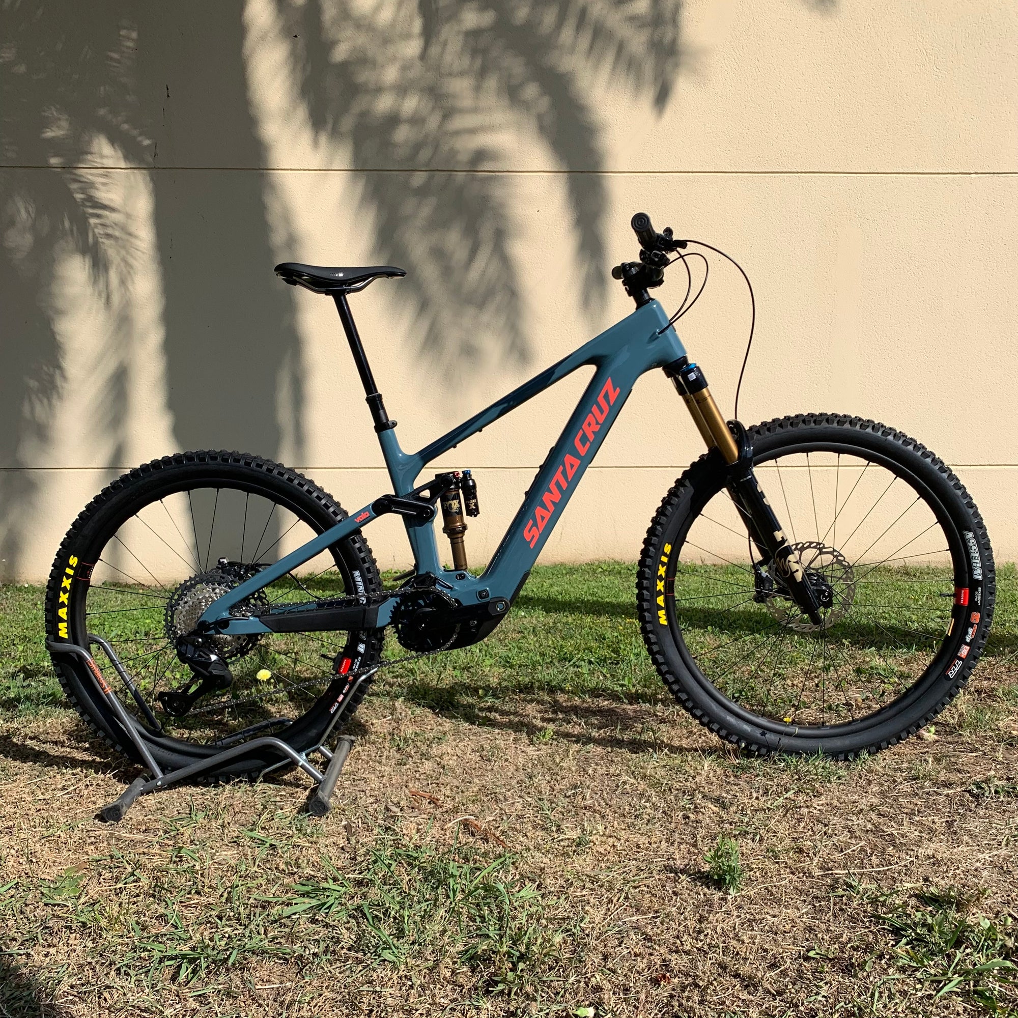 SANTA CRUZ VALA LITE
