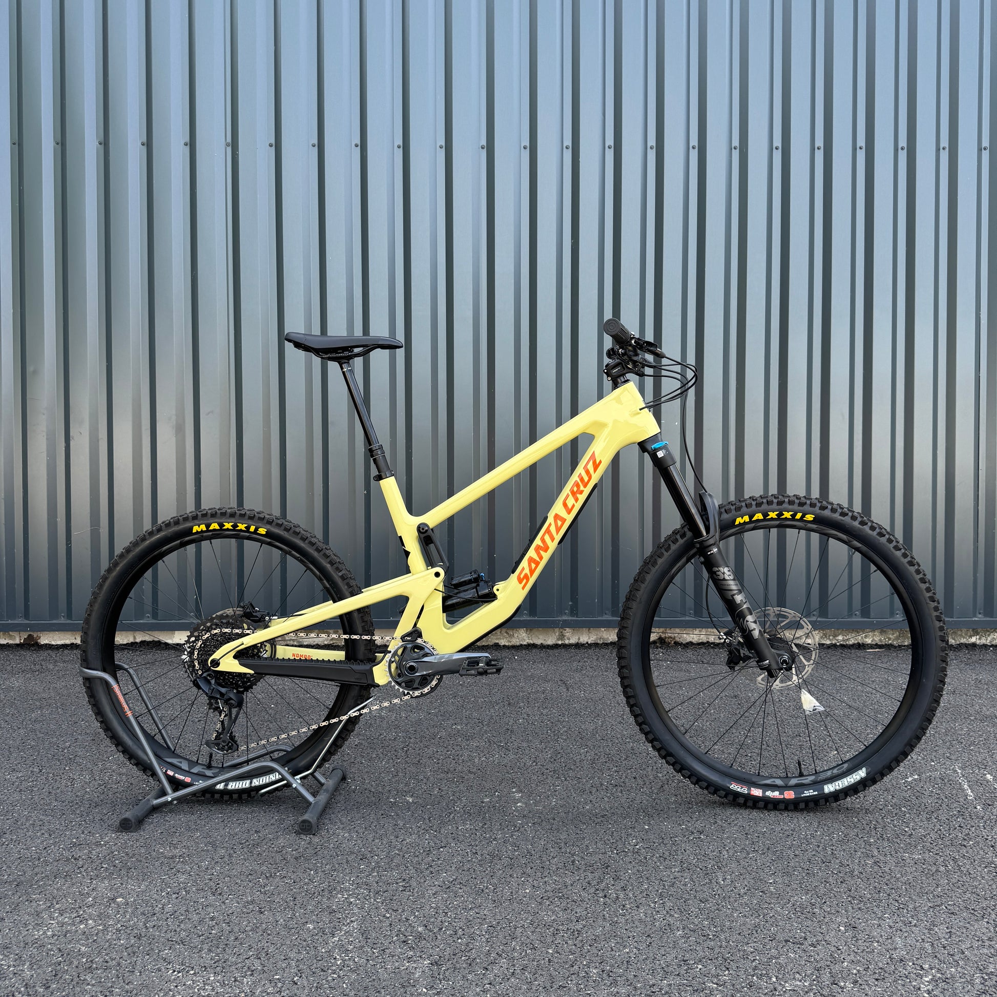 Santa Cruz Nomad c s kit