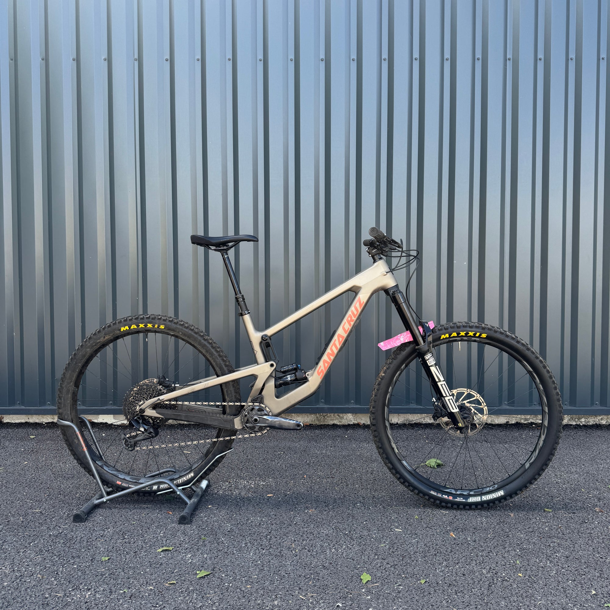 Santa Cruz Megatower c s kit +