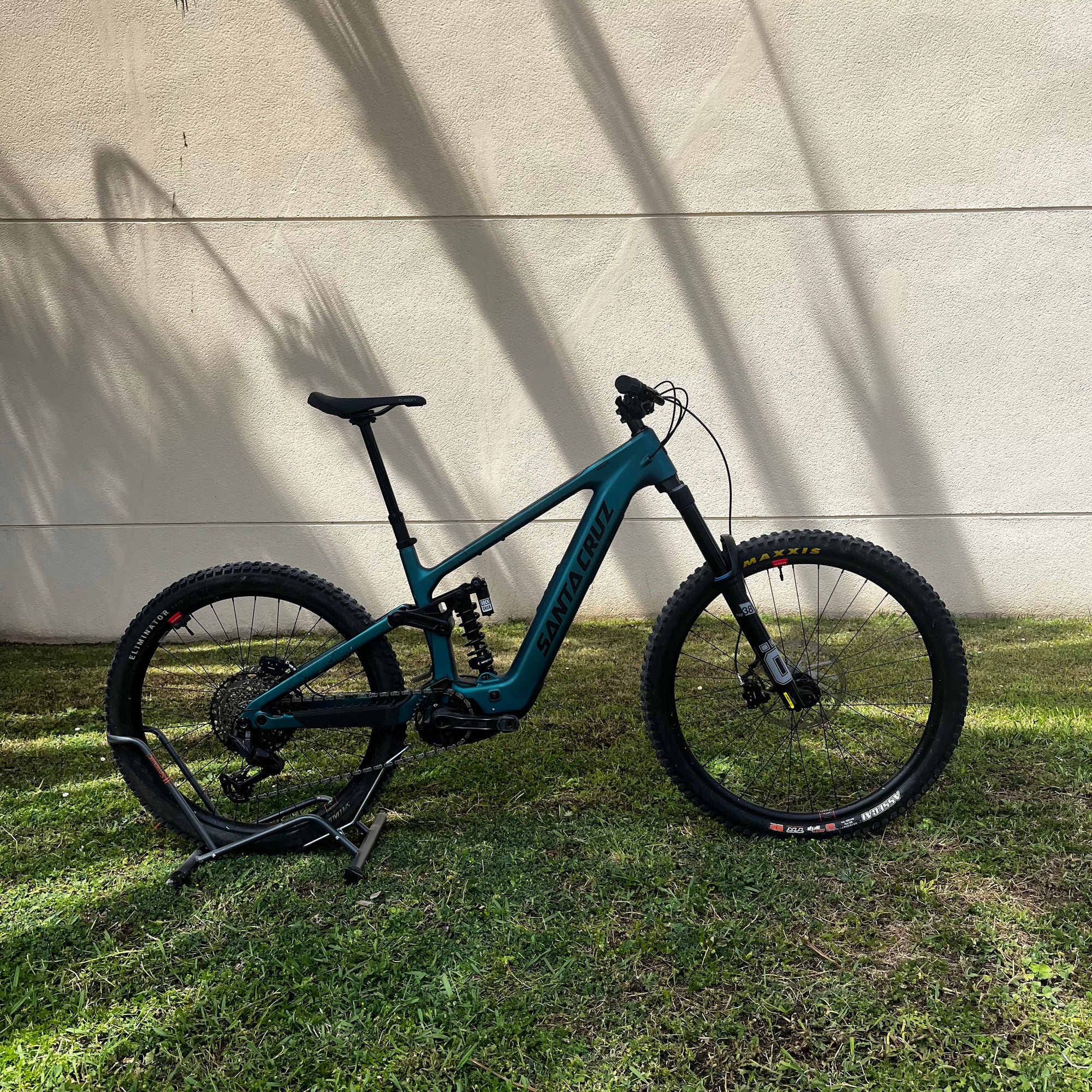 Santa Cruz Bullit