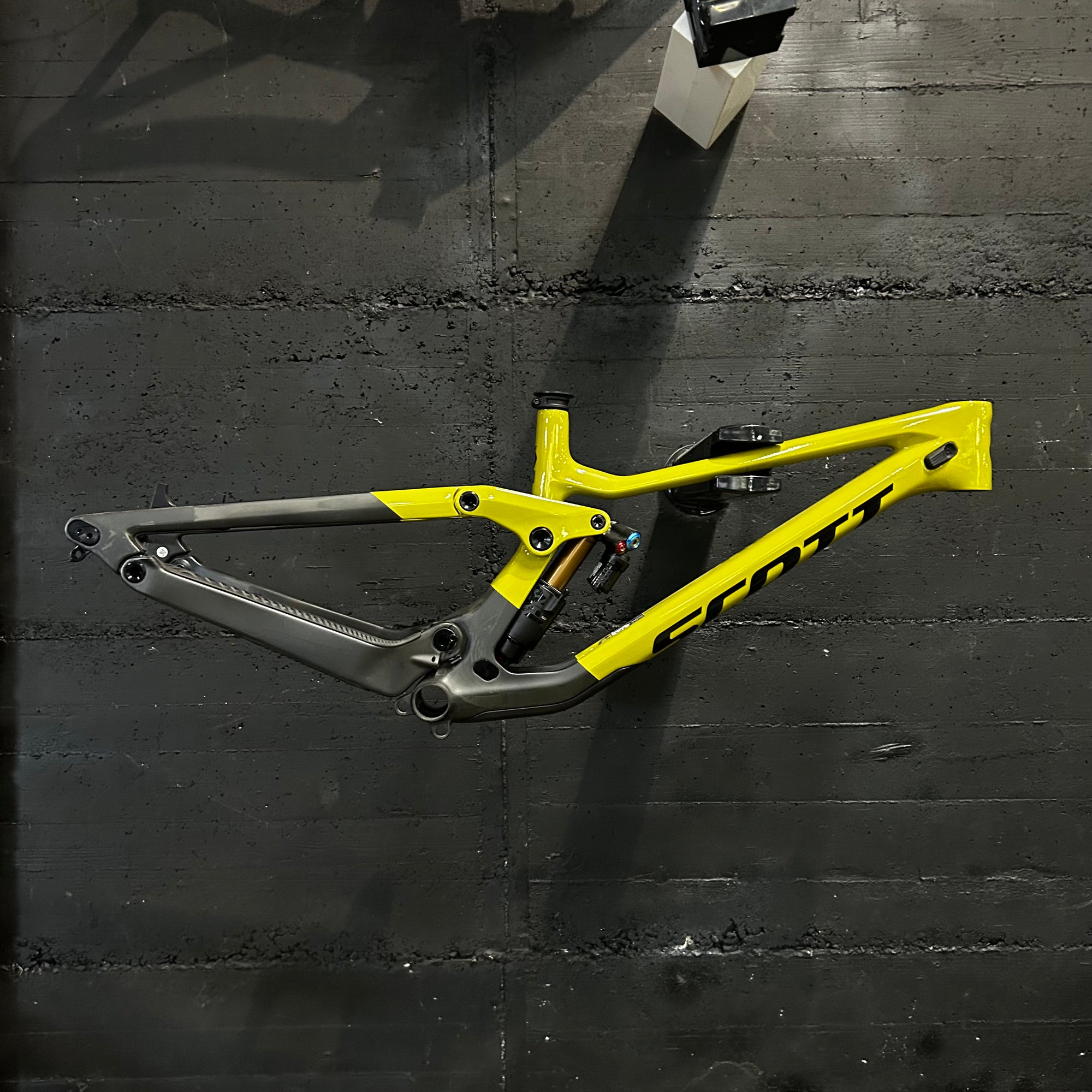 Kit Cadre Scott Gambler 900 Tuned