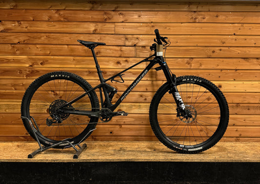 Mondraker Raze carbon R 2022