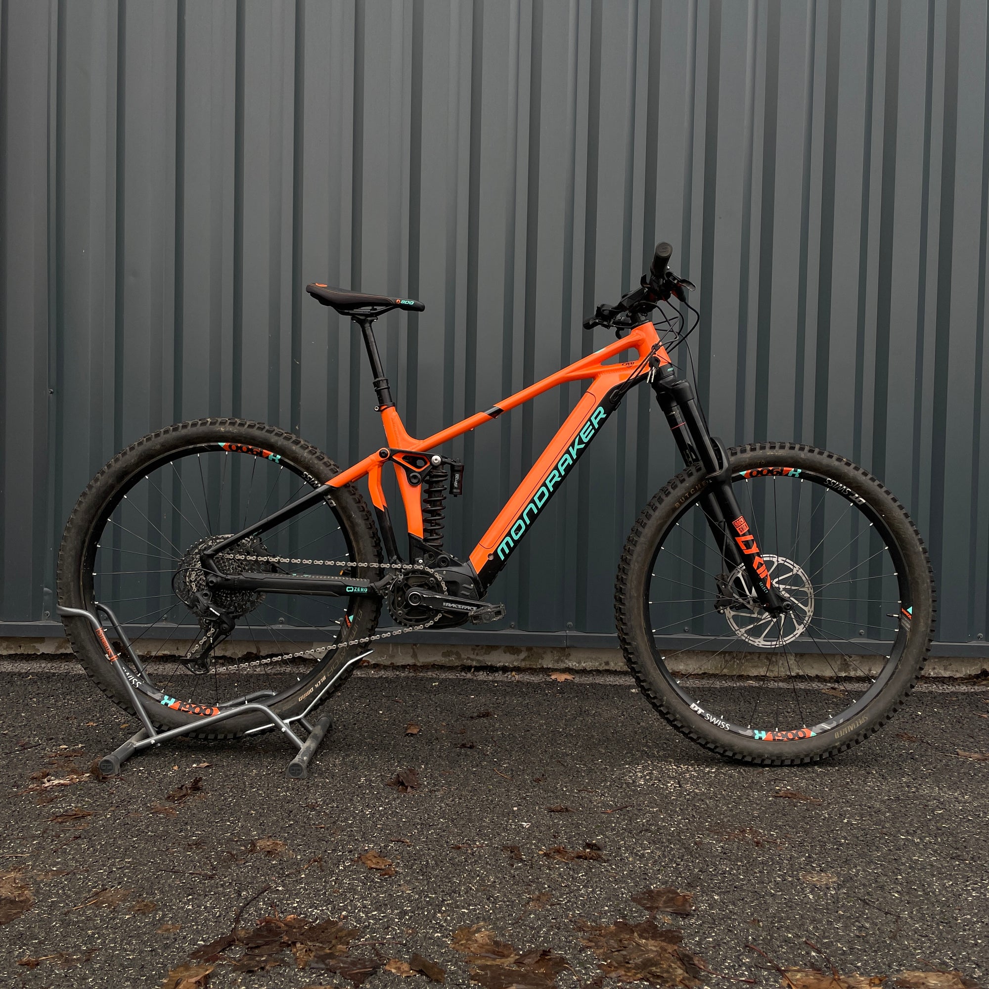 Mondraker Level R