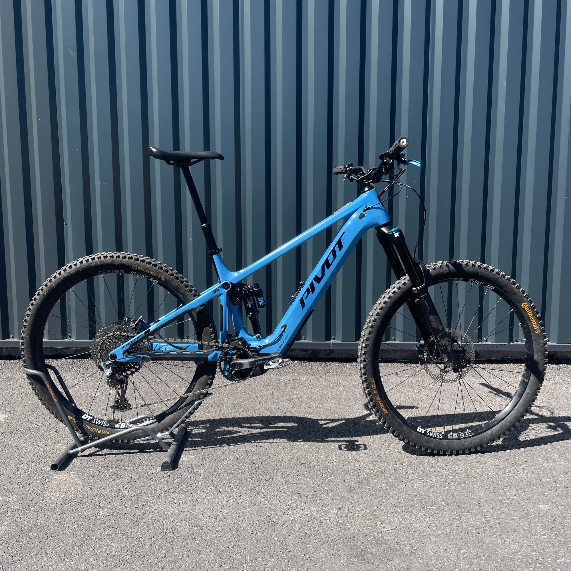 PIVOT SHUTTLE AM 2024