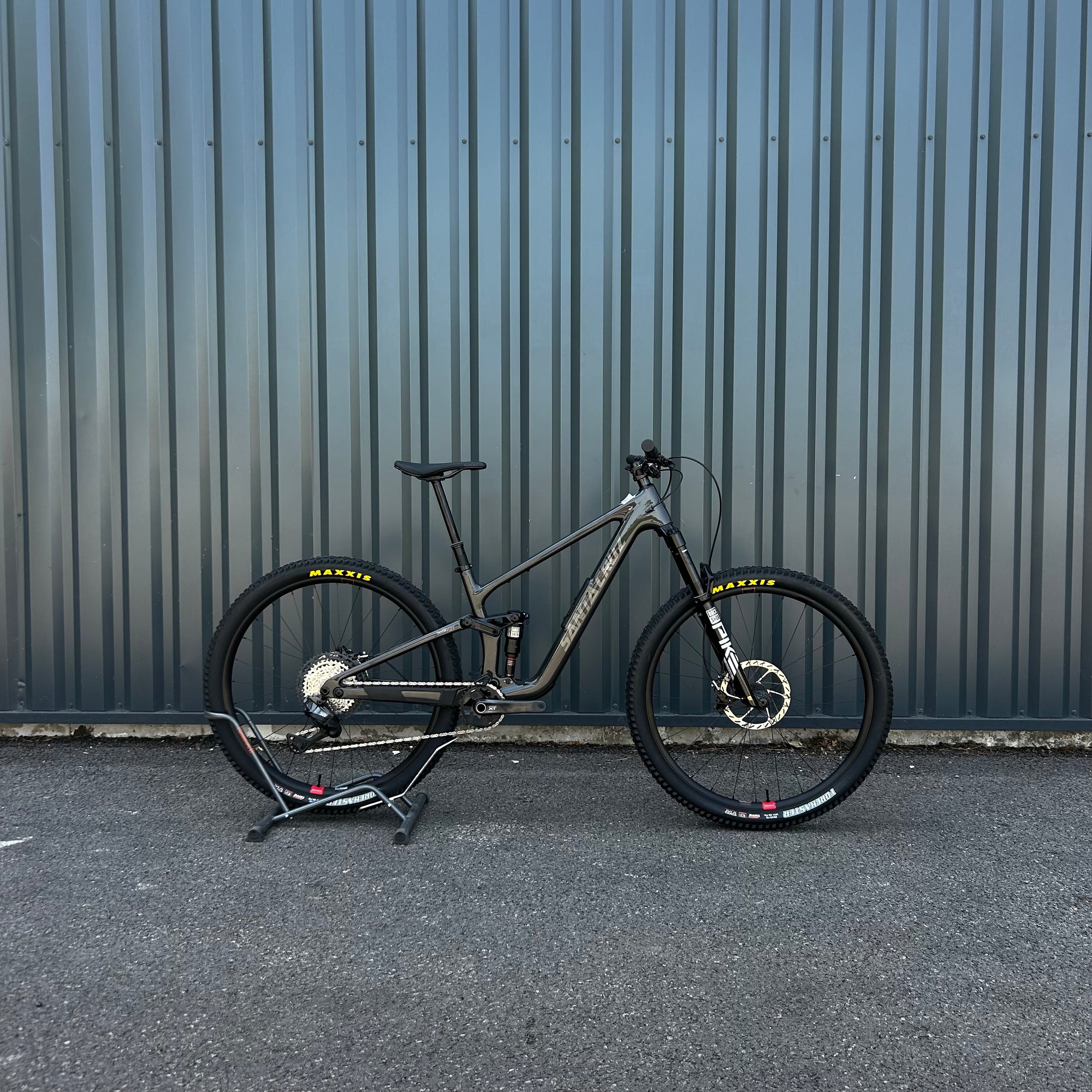 Santa Cruz Tallboy