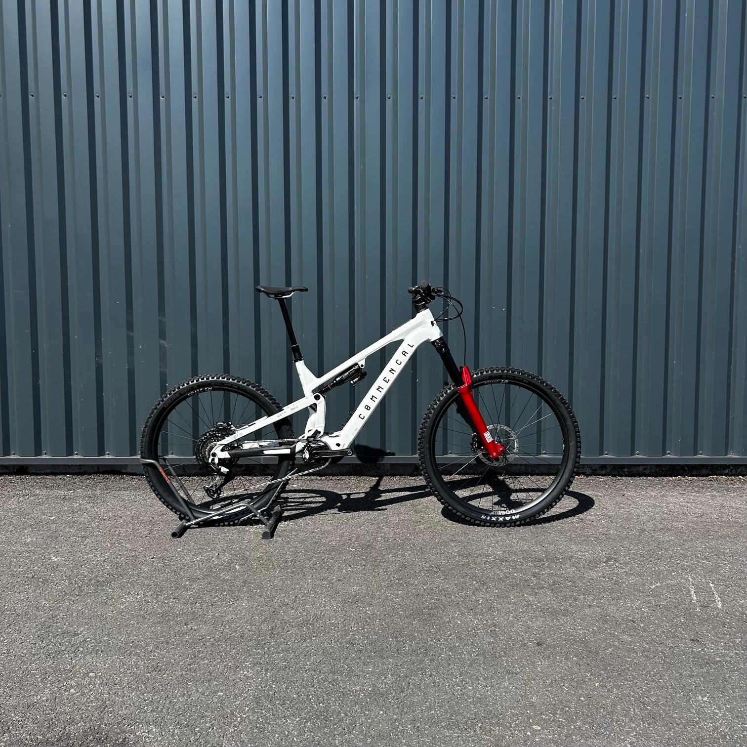 Commencal Meta Power SX Avinox