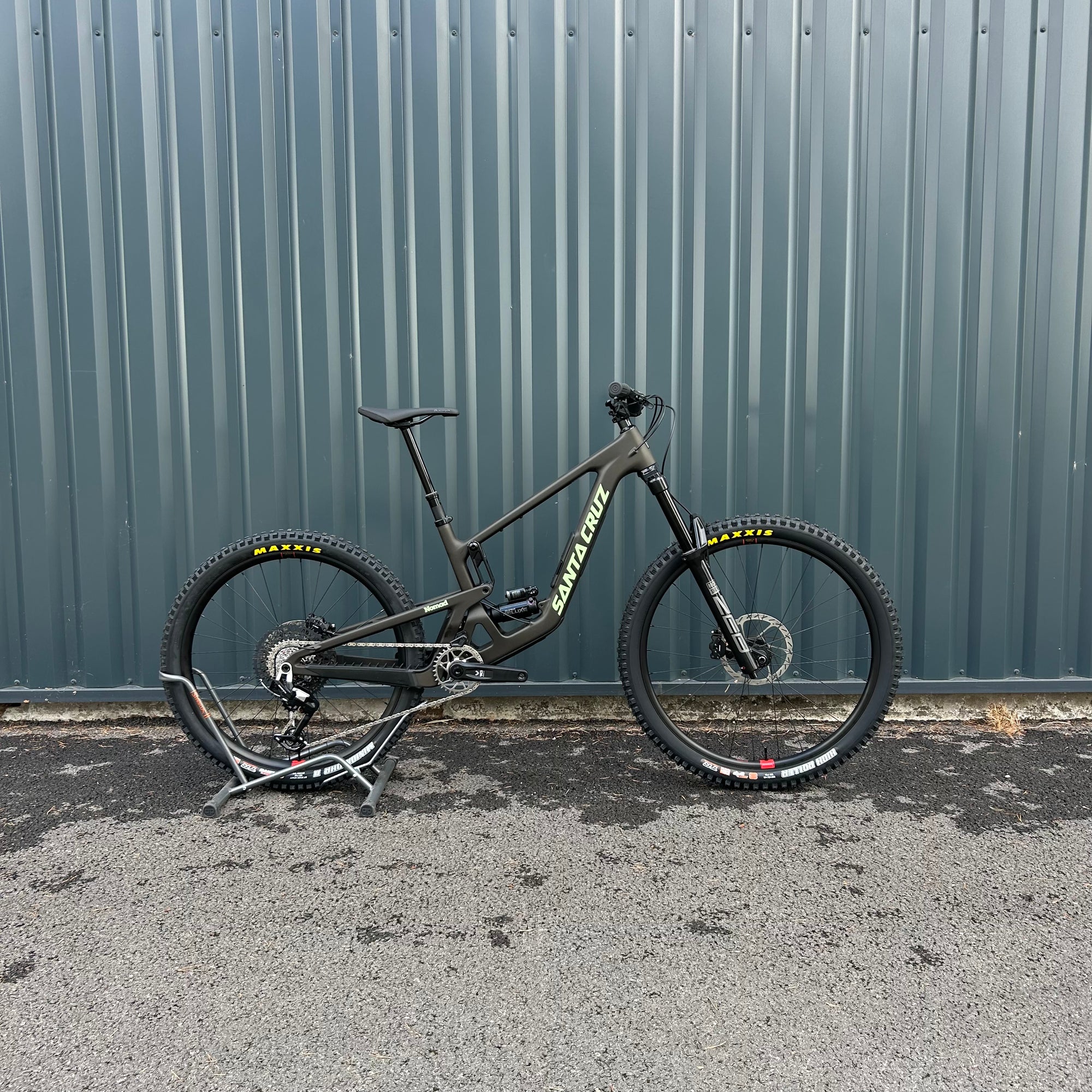 Santa Cruz Nomad