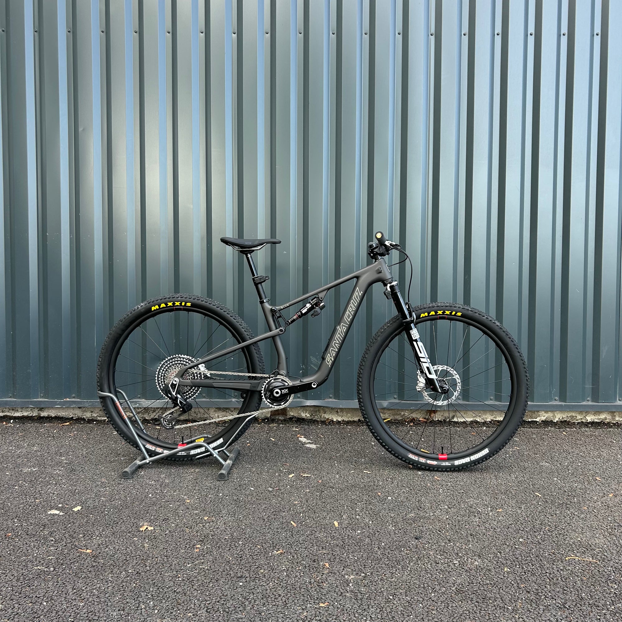 Santa Cruz Blur XX AXS RACE FA RSV