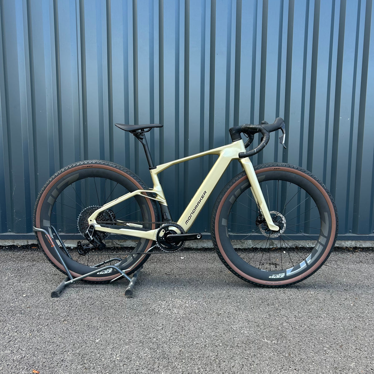 Mondraker Dusty RR